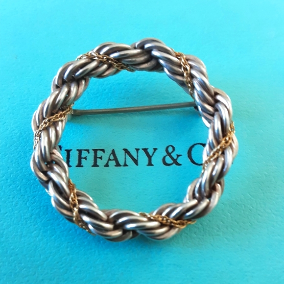 AUTHENTIC TIFFANY & CO. ESTATE 925 & 18KT YG TWISTED ROPE WREATH BROOCH - Picture 2 of 7